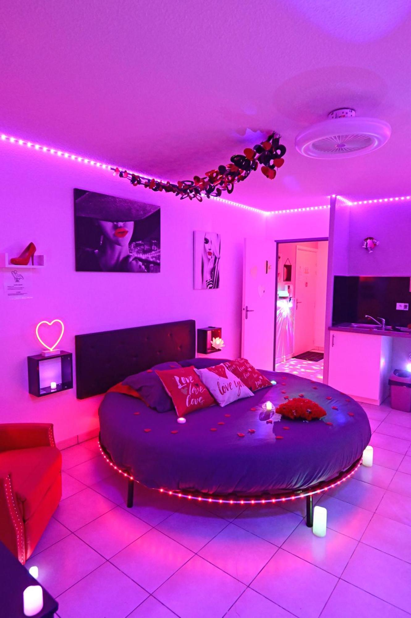 Love Room A Deux Pas De L'Ocean Avec Hammam, Sauna Et Bain A 2 :-) Biscarrosse Exterior foto